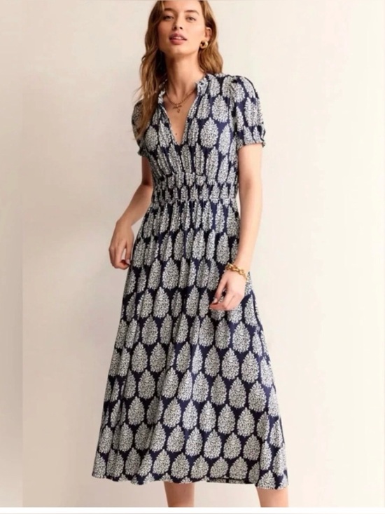 Boden Dresses & Skirts - BODEN Rosanna Jersey Midi Tea Dress Sz 10 Blue French Navy Floret Paisley